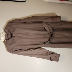 London Fog tan trench coat w/wool removable liner. 38 Reg.